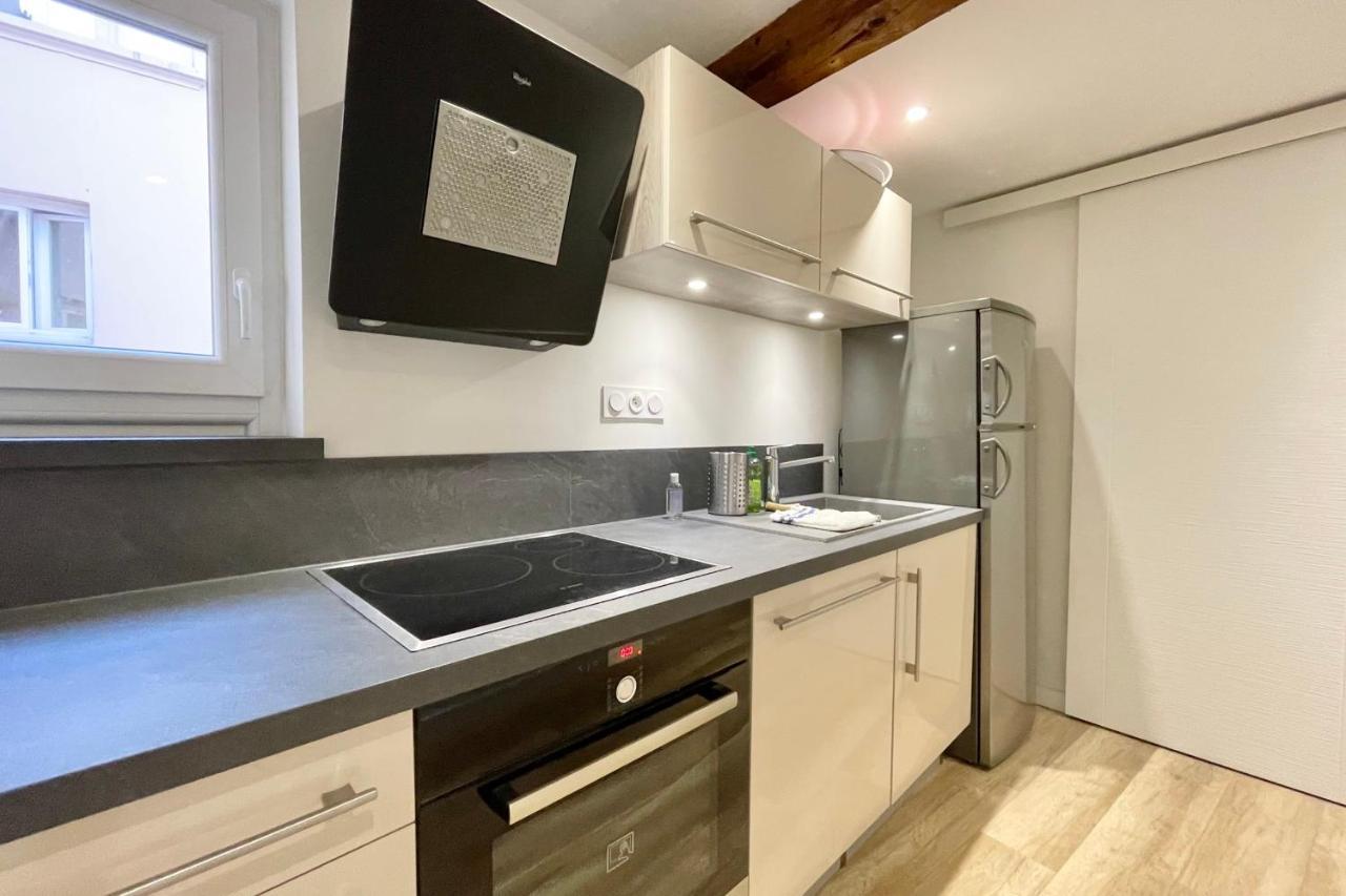 #Cf In White&Gray Center Apartment Grenoble Exterior photo