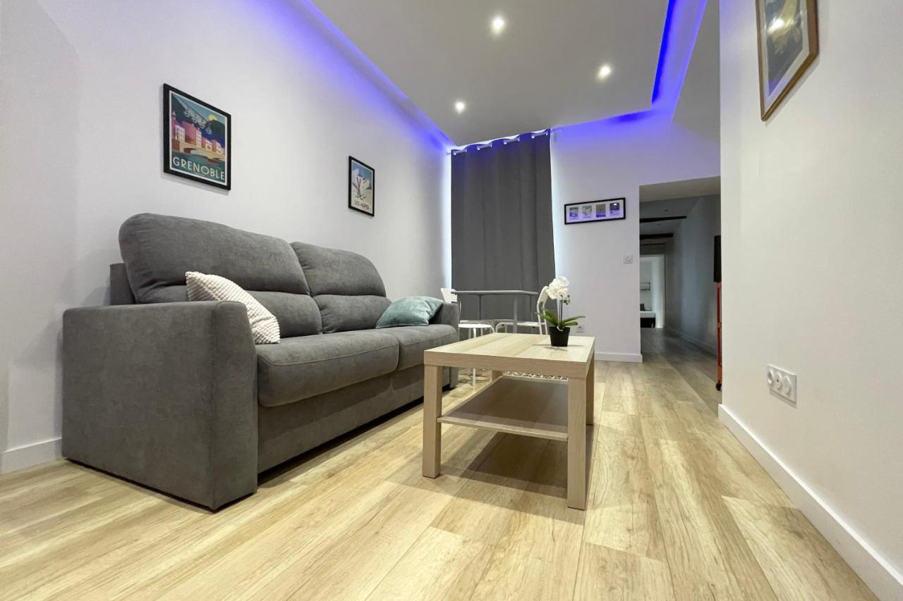 #Cf In White&Gray Center Apartment Grenoble Exterior photo
